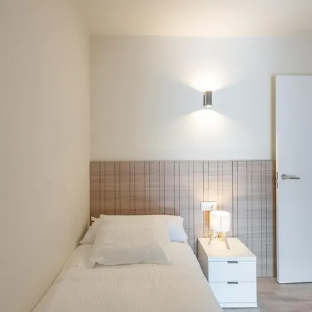Be1960 Segon Apartmanhotel